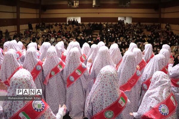 برگزاری  جشنواره نماز شکوفه‌ها در آباده