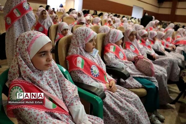 برگزاری  جشنواره نماز شکوفه‌ها در آباده
