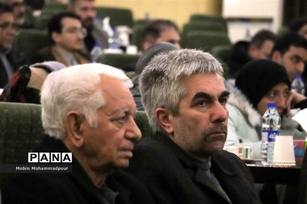 نشست خبری استاندار آذربایجان شرقی به مناسب دهه فجر