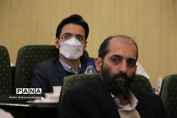 نشست خبری استاندار آذربایجان شرقی به مناسب دهه فجر