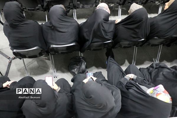 رونمایی از کتاب «روزگار طیبه» در قم