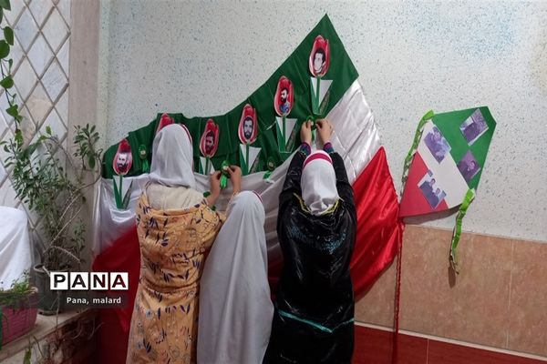 آغاز دهه فجر در مدارس ملارد