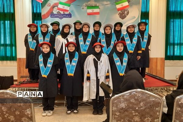 آغاز دهه فجر در مدارس ملارد