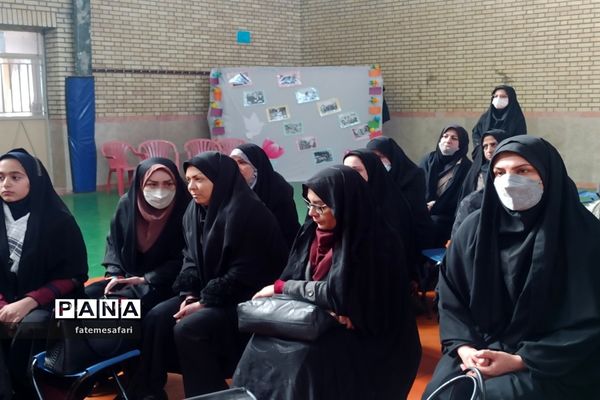 آیین نواختن زنگ انقلاب به‌مناسبت آغاز ایام الله دهه فجر در فیروزکوه