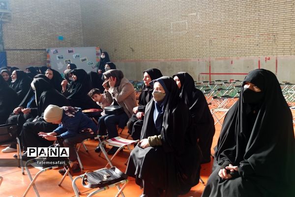 آیین نواختن زنگ انقلاب به‌مناسبت آغاز ایام الله دهه فجر در فیروزکوه