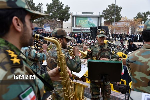 مراسم گرامیداشت سالروز ورود امام خمینی(ره) به میهن در بیرجند