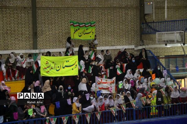 گلباران تمثال امام خمینی (ره) و شهدای انقلاب اسلامی شهرستان بهبهان