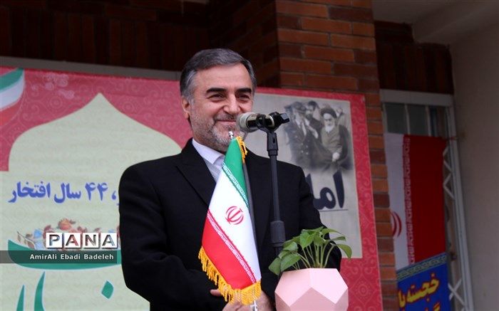 آینده ایران اسلامی توسط دانش‌آموزان متعهد انقلابی این سرزمین رقم خواهد خورد