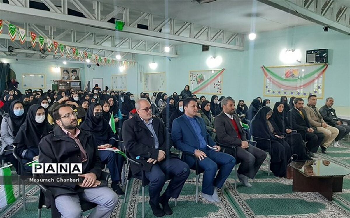 رشد، استقلال، رهبری هوشمندانه و مکتب بزرگ، چهار مولفه برای پیشرفت هر کشور