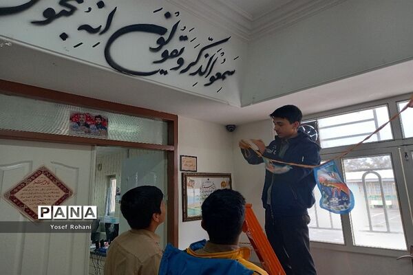 استقبال از دهه فجر توسط مدرسه فرهنگ پسرانه کاشمر