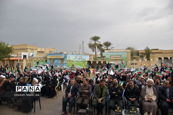 طنین  زنگ انقلاب اسلامی در مدارس جهرم