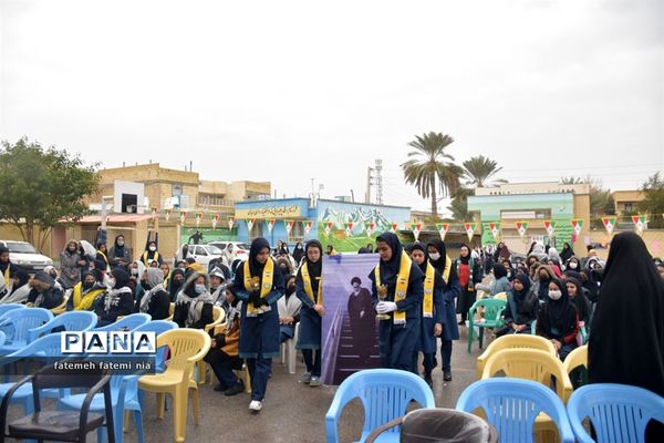 طنین  زنگ انقلاب اسلامی در مدارس جهرم