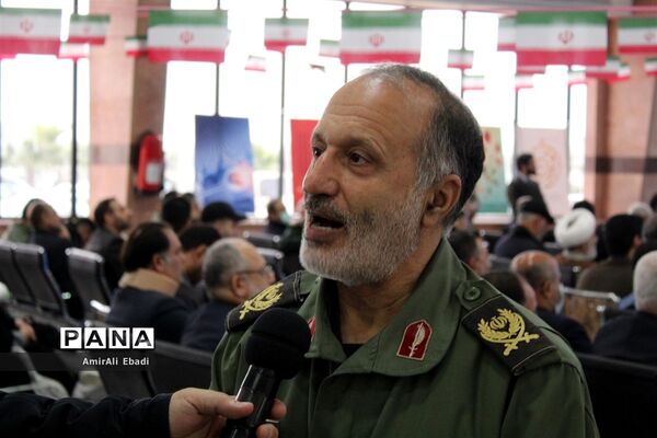 استقبال نمادین ورود تاریخی امام خمینی(ره) به ایران در مازندران