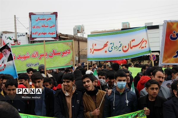 مراسم نمادین ورود امام خمینی(ره) و برنامه‌های دهه فجر در تربت جام