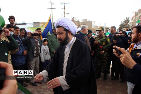 مراسم نمادین ورود امام خمینی(ره) و برنامه‌های دهه فجر در تربت جام