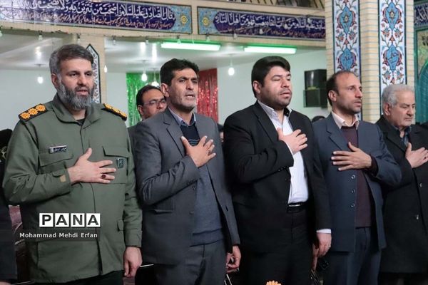 نواخته شدن زنگ انقلاب در مدارس شهرستان آباده