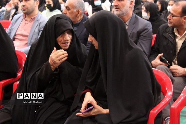 نواخته شدن زنگ انقلاب در مدارس گلوگاه