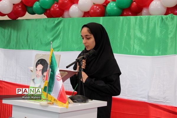 نواخته شدن زنگ انقلاب در مدارس گلوگاه