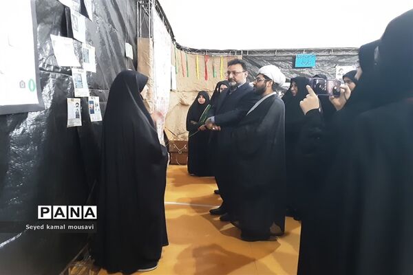 زنگ انقلاب در مدارس شهرستان ساری طنین انداز شد