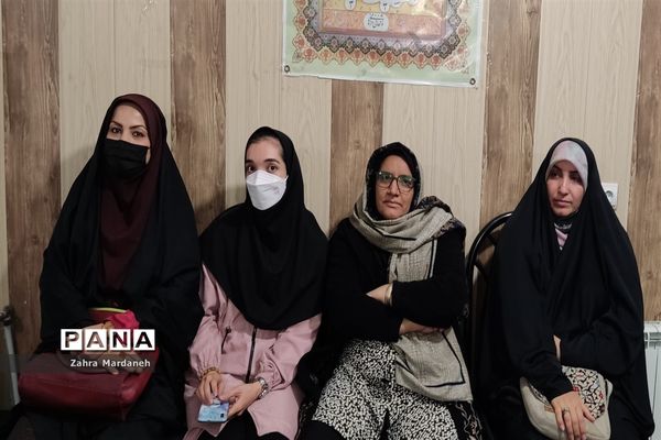 برگزاری مراسم سه‌شنبه‌های مهدویت در آموزشگاه طاها قرچک