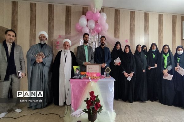 برگزاری مراسم سه‌شنبه‌های مهدویت در آموزشگاه طاها قرچک