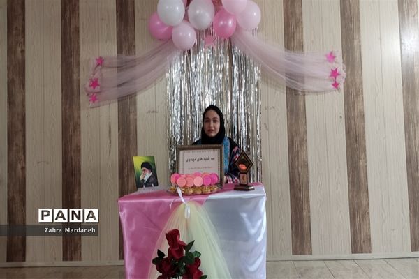 برگزاری مراسم سه‌شنبه‌های مهدویت در آموزشگاه طاها قرچک