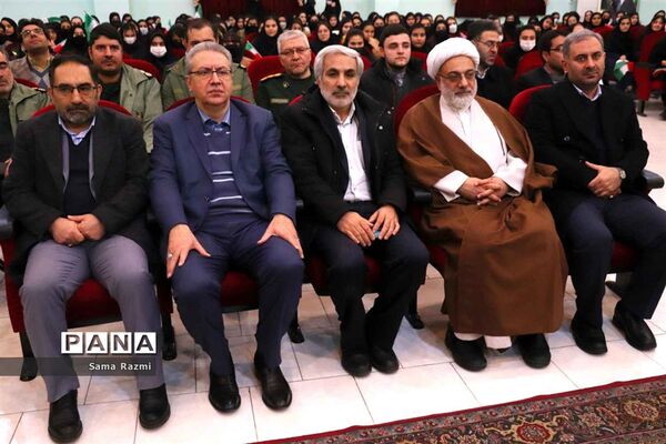 طنین زنگ انقلاب در تبریز