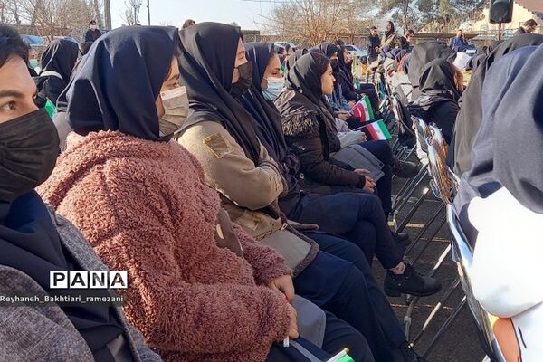 طنین زنگ انقلاب در مدرسه عفاف  پاکدشت