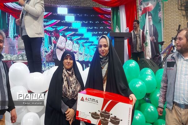جشن بزرگ انقلاب در ملارد