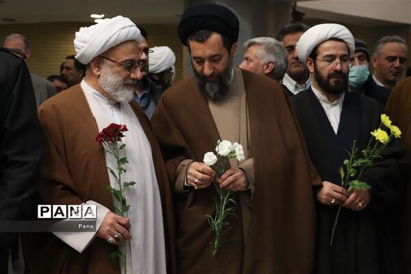 سالگرد دوازدهم بهمن ماه سالروز ورود امام خمینی(ره) به ایران در تبریز