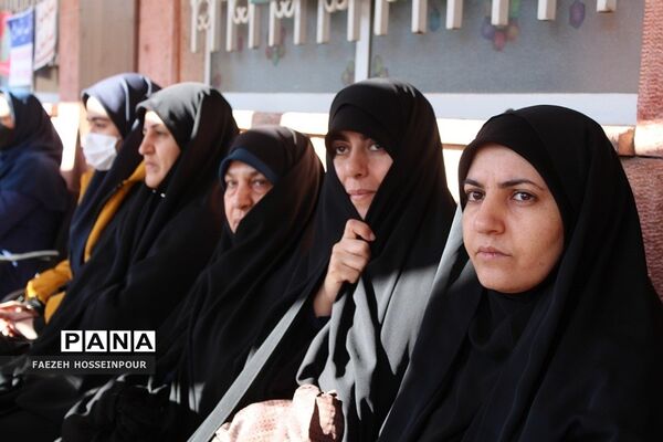 طنین گلبانگ انقلاب در بهارستان‌دو