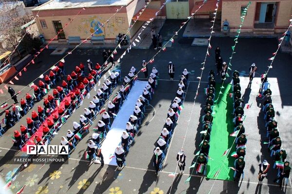 طنین گلبانگ انقلاب در بهارستان‌دو