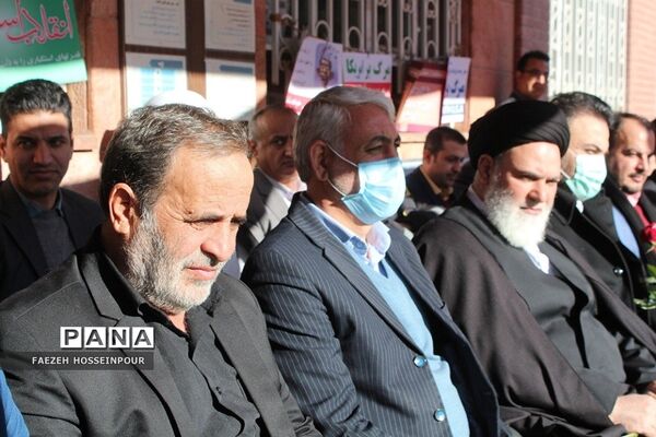 طنین گلبانگ انقلاب در بهارستان‌دو
