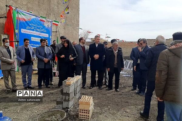 آیین خشت‌گذاری مدرسه ۱۴ کلاسه خیرساز زنده یاد کیقباد علی یوسفی در شهر رودهن