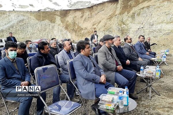 آیین خشت‌گذاری مدرسه ۱۴ کلاسه خیرساز زنده یاد کیقباد علی یوسفی در شهر رودهن