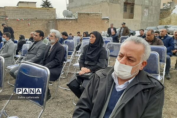 آیین خشت‌گذاری مدرسه ۱۴ کلاسه خیرساز زنده یاد کیقباد علی یوسفی در شهر رودهن