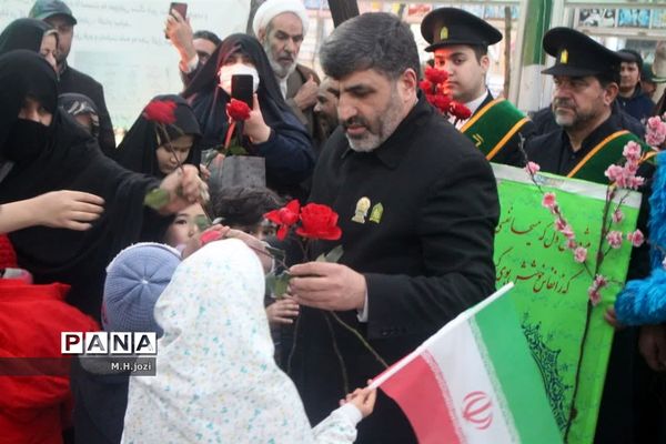 گلباران مزار شهدای قم  بمناسبت دهه فجر