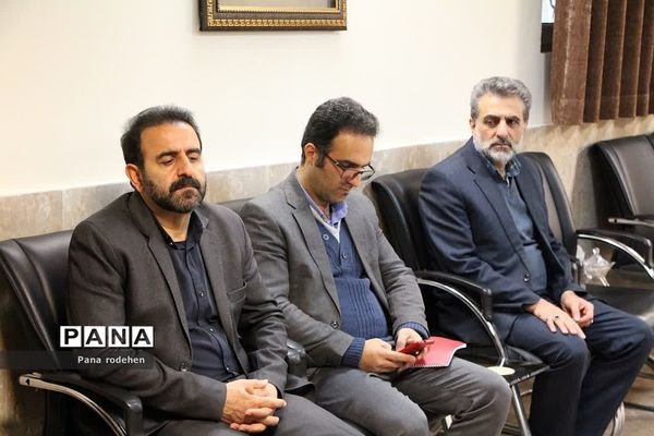 برگزاری جلسه هم‌اندیشی آموزش و پرورش با امام‌جمعه رودهن