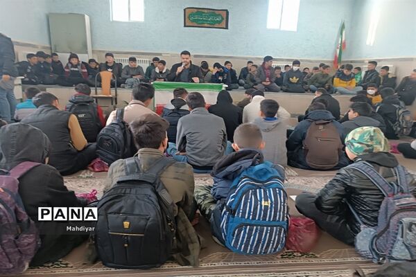 جشن میلاد حضرت امام محمد تقی(ع) و حضرت علی اصغر (ع)در دبیرستان شهید علی تات شهر جوادآباد