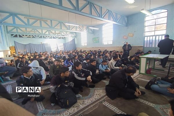جشن میلاد حضرت امام محمد تقی(ع) و حضرت علی اصغر (ع)در دبیرستان شهید علی تات شهر جوادآباد