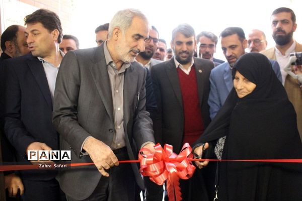 آیین افتتاحیه مدرسه پورکاشانی در روستای علی آباد قاجار