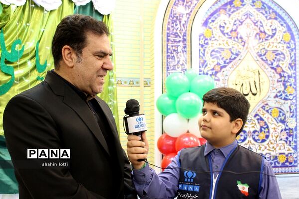 برگزاری جشن تکلیف دانش‌آموزان پسر در مسجد النبی کرمانشاه