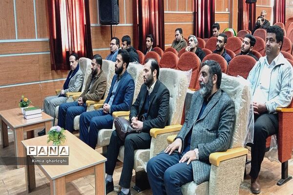 همایش بصیرت افزایی سیاسی و تبیین چرایی عفاف و حجاب در قرچک