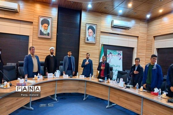 نشست پرسش و پاسخ شورای دانش‌آموزی با مسئولان صفادشت