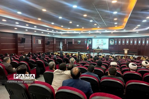 گردهمایی فعالان و نخبگان فرهنگی پاکدشت