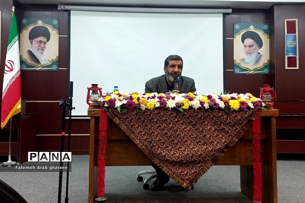 گردهمایی فعالان و نخبگان فرهنگی پاکدشت