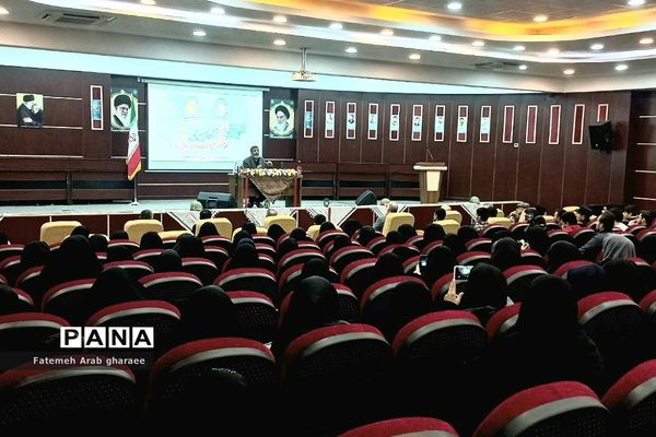 گردهمایی فعالان و نخبگان فرهنگی پاکدشت