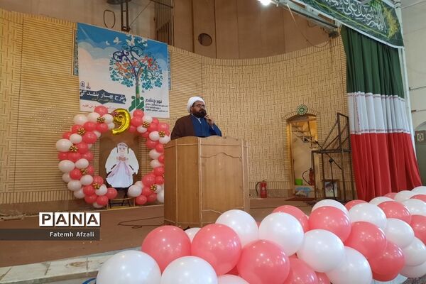 جشن عبادت ۳۶۰ دانش‌آموز پایه سوم در حسینیه بیت‌العباس