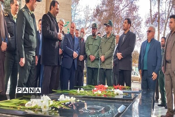 برگزاری مراسم غبار‌روبی مزار شهدای شهرستان نظرآباد