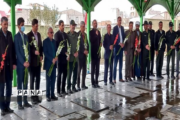برگزاری مراسم غبار‌روبی مزار شهدای شهرستان نظرآباد